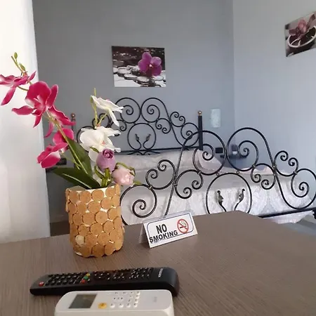 Bed&Breakfast La Primavera Bed and Breakfast Acerra Buitenkant foto